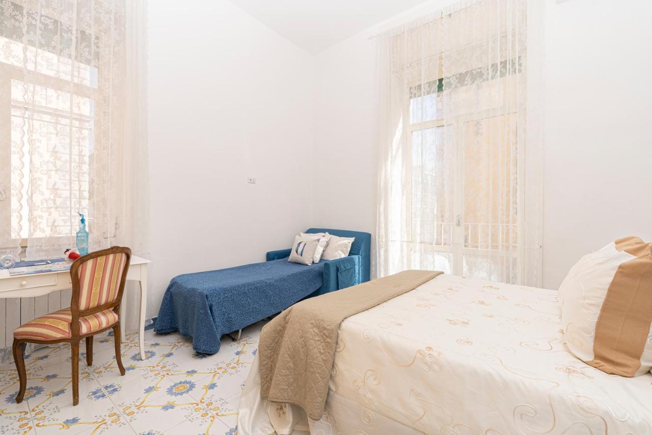 Napulitandream Hotel Napels Buitenkant foto